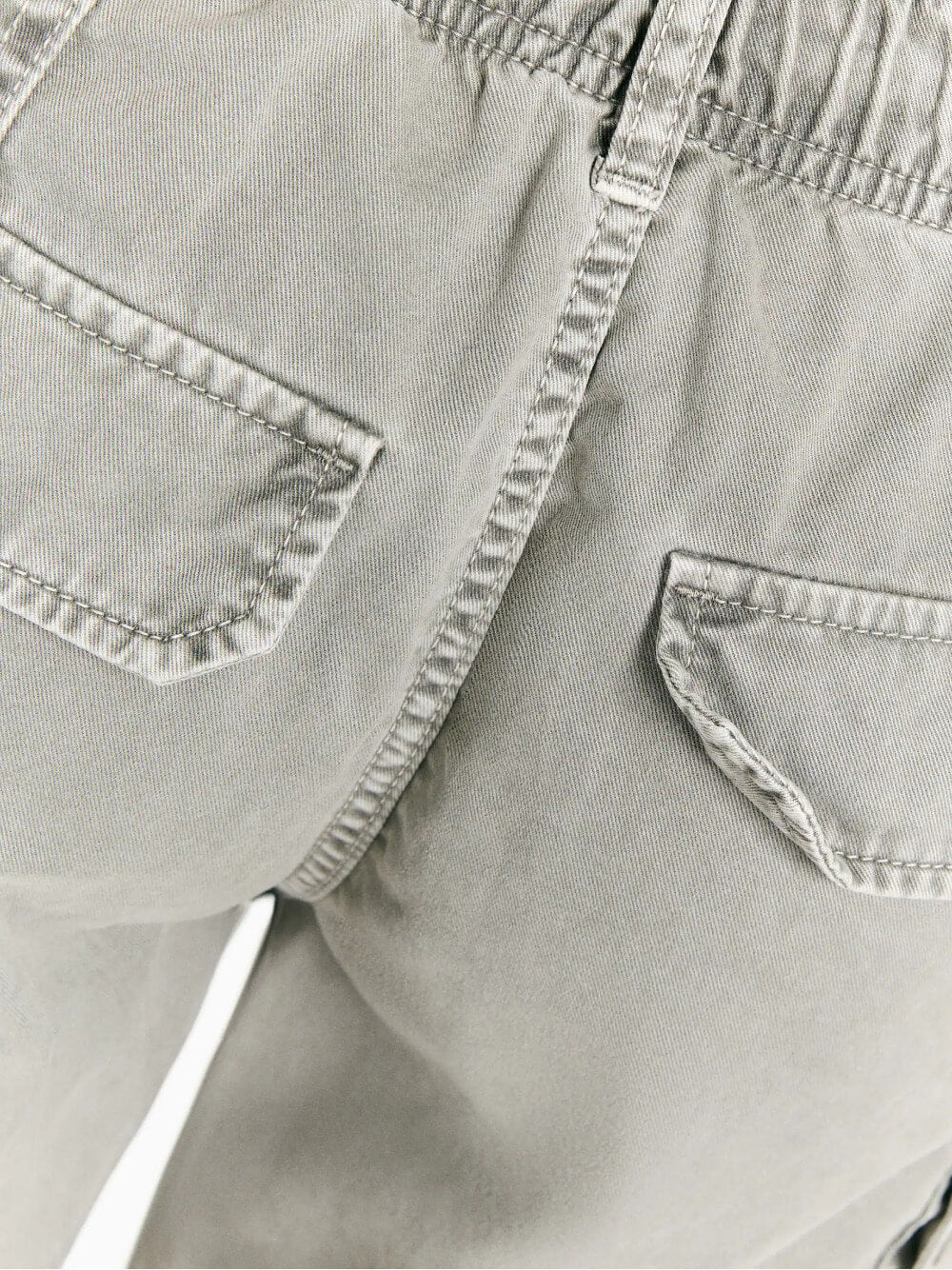 Cotton cargo Bermuda shorts