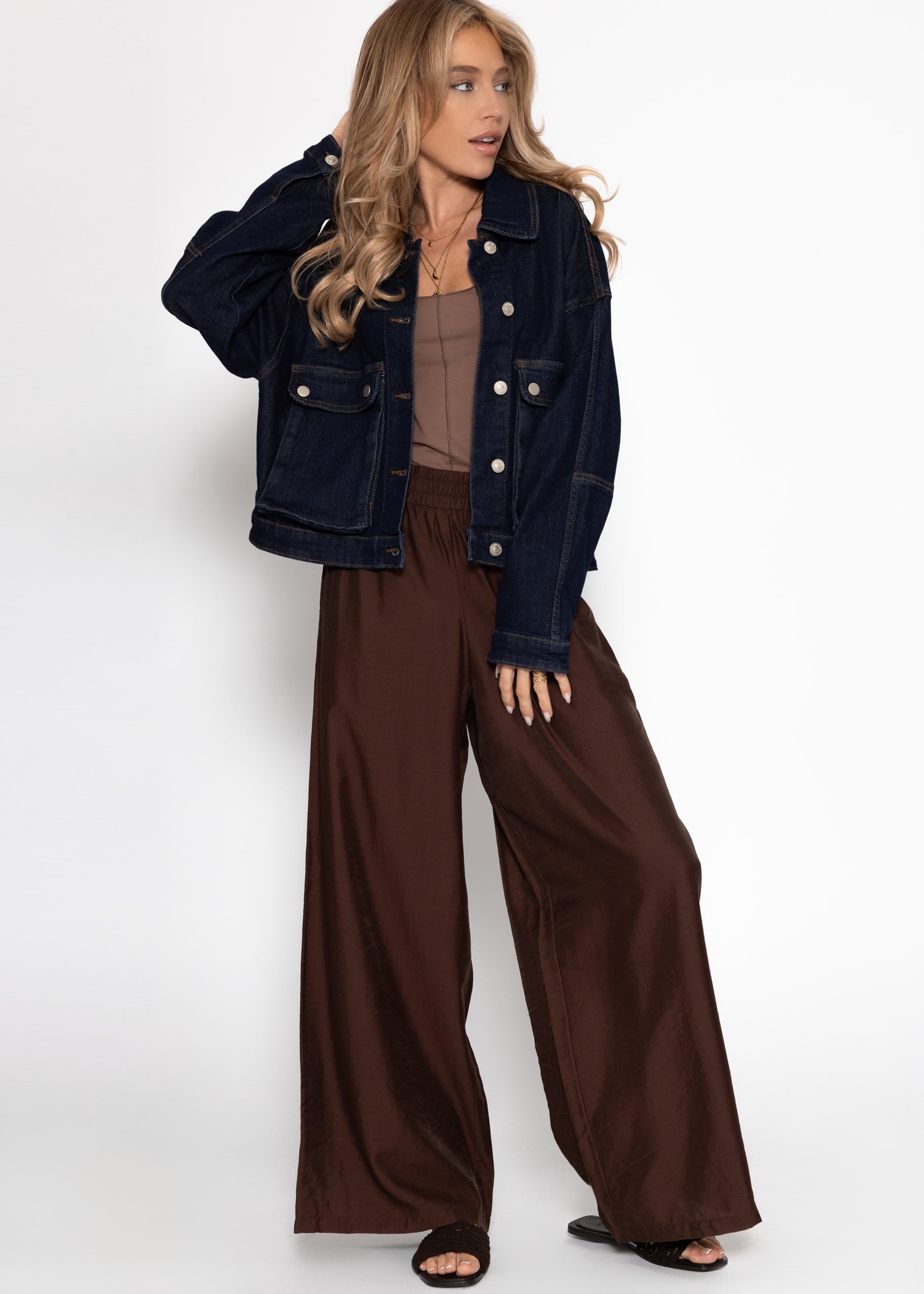 Chaqueta vaquera con bolsillos de parche - azul oscuro