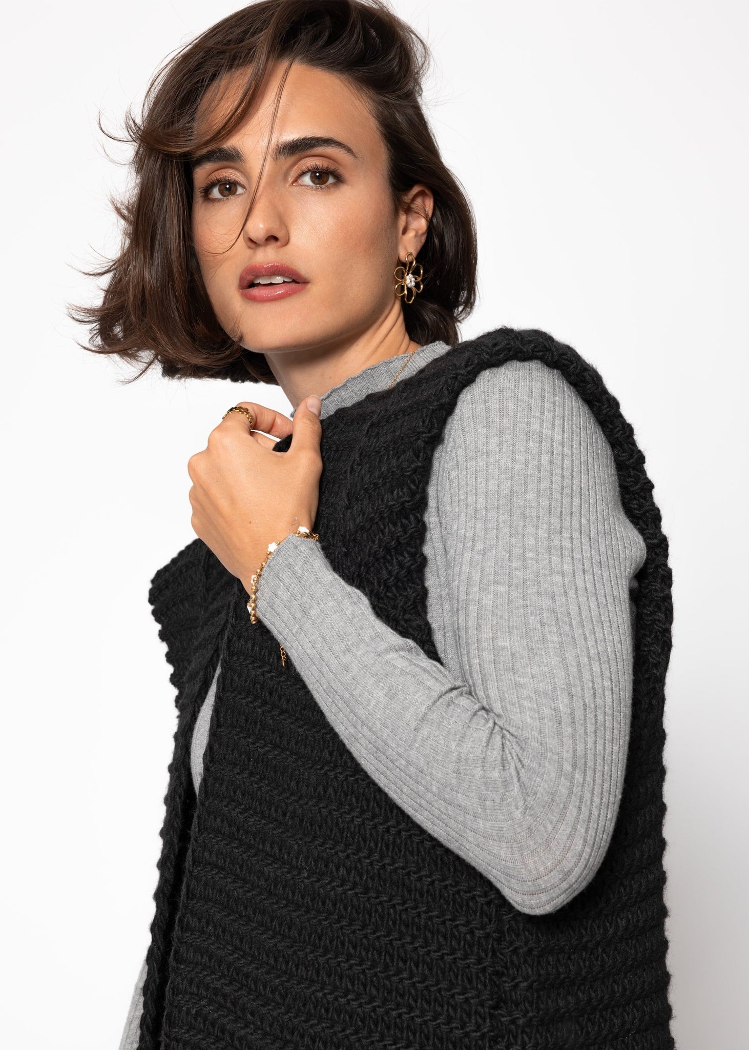 Chaleco largo de punto sin mangas con hombros estructurados - negro