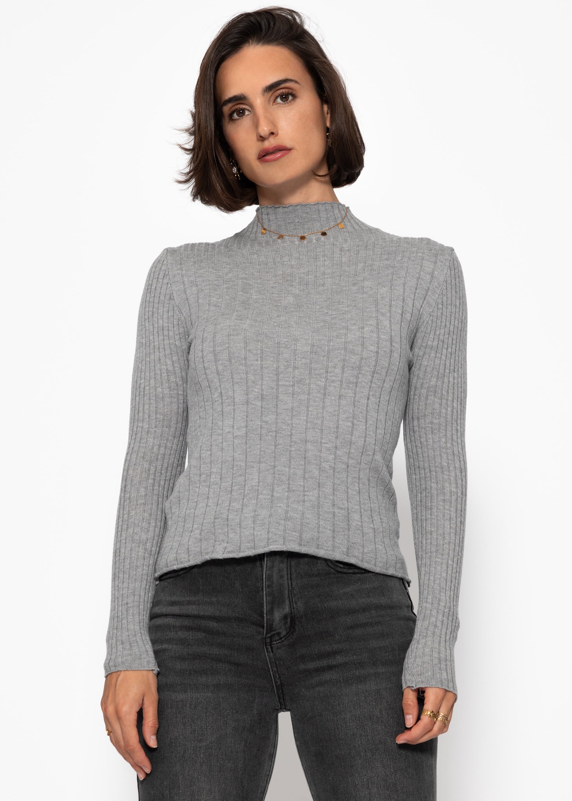 Top de punto acanalado con cuello alto - gris
